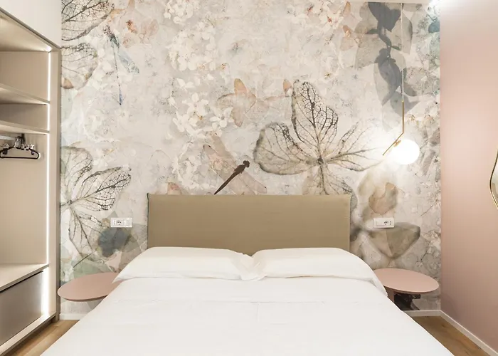 Maison Rasella Otel *